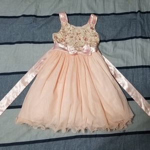 Girls dress